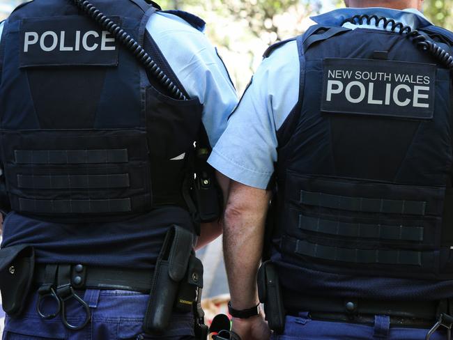 SYDNEY, AUSTRALIA - OCTOBER 05 2020:Police seen working at the Headquarters in Surry Hills, Sydney Australia, on OCTOBER 05 2020. Picture: NCA Newswire / Gaye Gerard