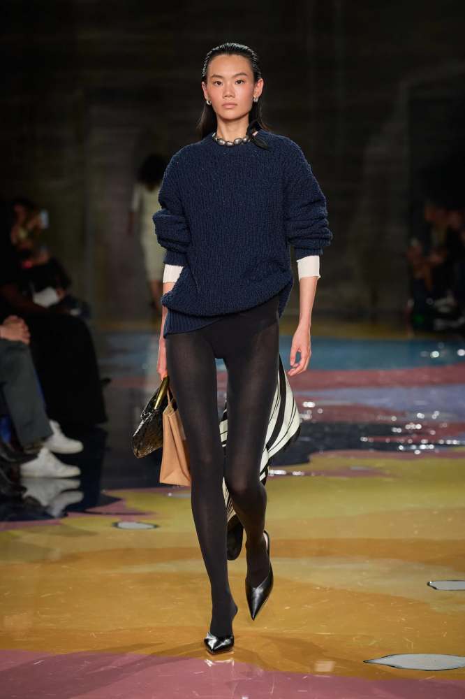 It does seem like tights really are pants now - Vogue Australia