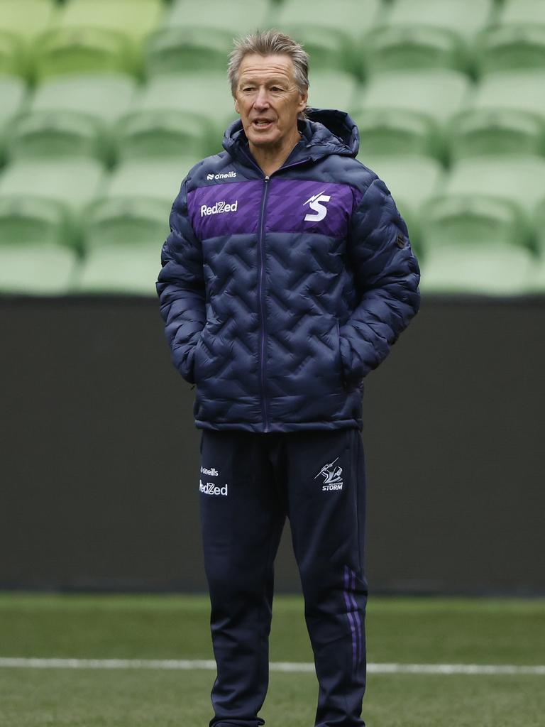 MELBOURNE, AUSTRALIA - JULY 19: Coach Craig Bellamy looks on during a Melbourne Storm NRL captain's run at AAMI Park on July 19, 2024 in Melbourne, Australia. (Photo by Darrian Traynor/Getty Images)