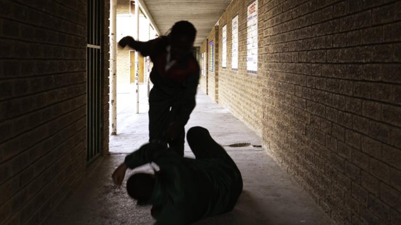 Mildura thugs leave man unconscious after vicious attack