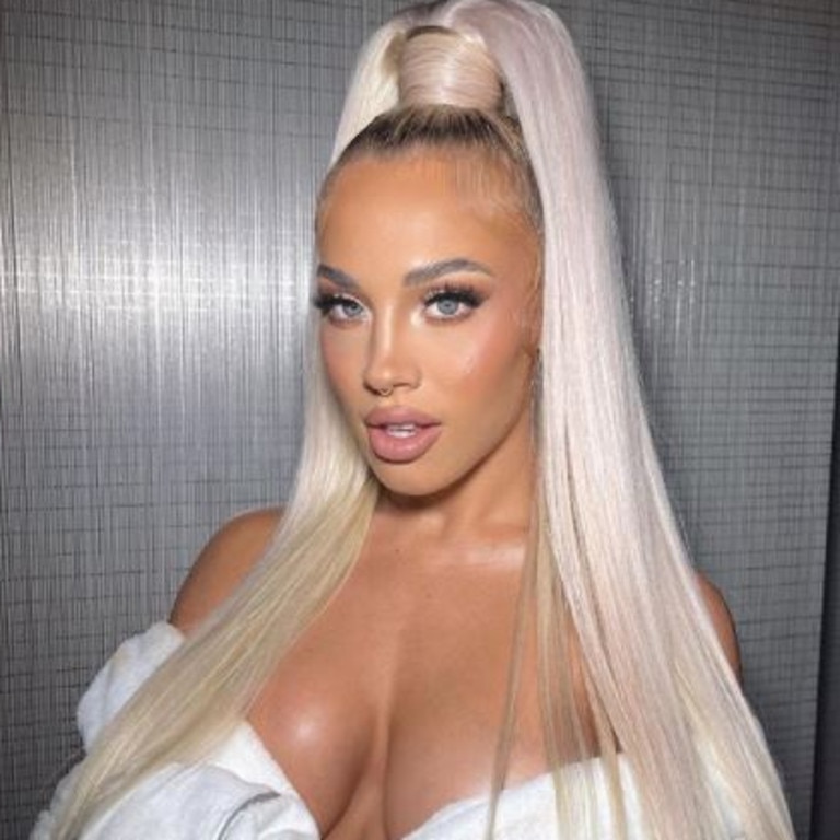 Tammy also shared this behind-the-scenes snap of her getting ready. Picture: Instagram/Tammy Hembrow