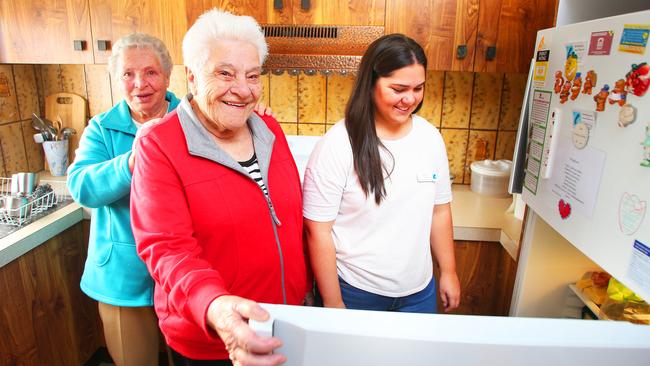 Alannah McCaffery (right) is a volunteer for CatholicCare’s Blacktown Neighbourhood Aid. She helps elderly locals out with shopping and other things they need support with. With Elena Cortiana (left) and Rena Albertini.