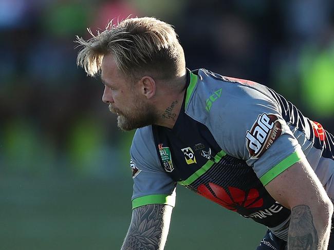 MUDGEE, AUSTRALIA - MAY 20:  Blake Austin of the Raiders reacts during the round 11 NRL match between the St George Illawarra Dragons and the Canberra Raiders at Glen Willow Sporting Complex on May 20, 2018 in Mudgee, Australia.  (Photo by Mark Metcalfe/Getty Images)