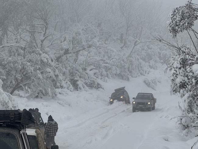 The heavy snow caught many drivers off guard. Picture: VICSES