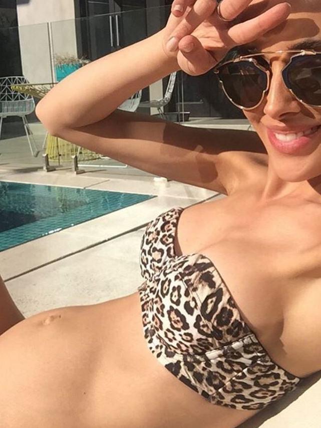 Tanning the bump. Picture: Instagram.