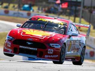 Scott McLaughlin pushes his Shell V-Power Racing Team Ford Mustang at Barbagallo Raceway on Friday. Picture: Daniel Kalisz/Getty Images