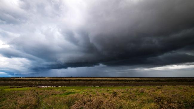 Melburnians are bracing for a blast of cold weather over the next few days. Picture: Jake Nowakowski