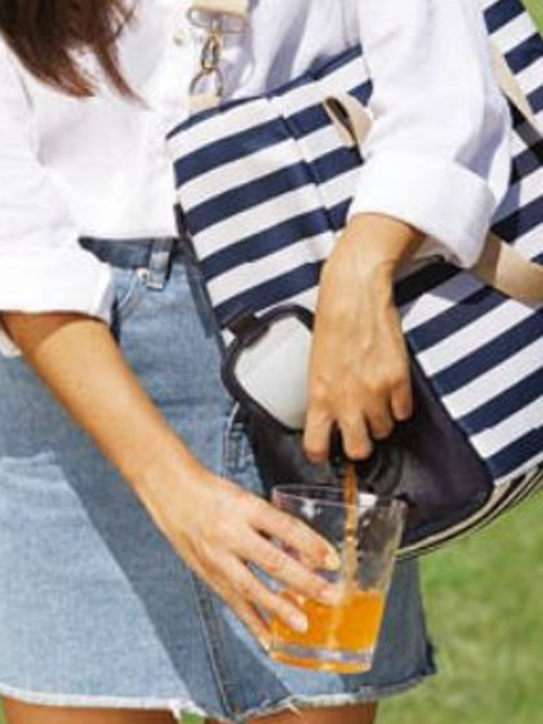 Aldi’s new tote with a removable/reusable drink pouch.