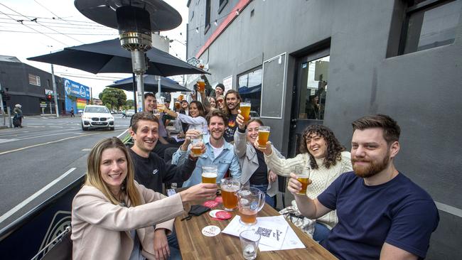 Drinkers enjoying a few beers on Saturday afternoon at the Leadbeater Hotel in Richmond. Picture: NCA NewsWire/David Geraghty