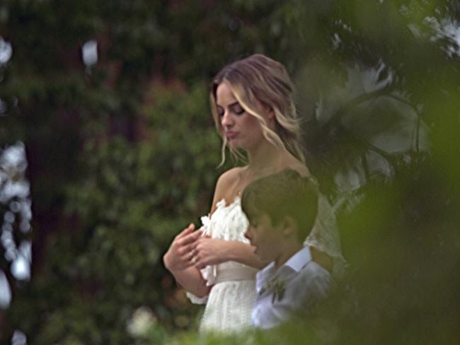 Margot Robbie gets married to Tom Ackerley in secret ceremony in Byron ...