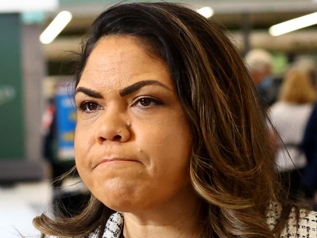 4th October, 2023: Senator Jacinta Price campaigning for the No vote at the Marden Shopping centre. Picture Kelly Barnes