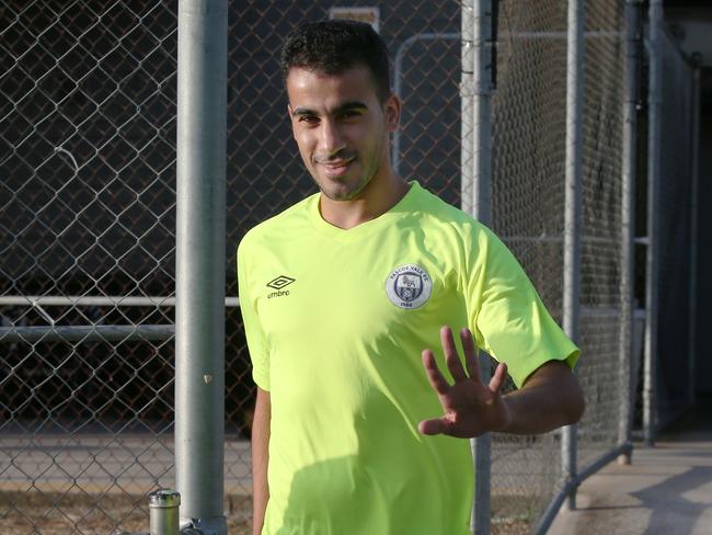 Refugee footballer Hakeem Al-Araibi is seen during a training session with his Pascoe Vale team in Melbourne, Monday, February 18, 2019. Refugee footballer Hakeem al-Araibi has trained in Melbourne for the first time since arriving home from Thaliand. (AAP Image/David Crosling) NO ARCHIVING