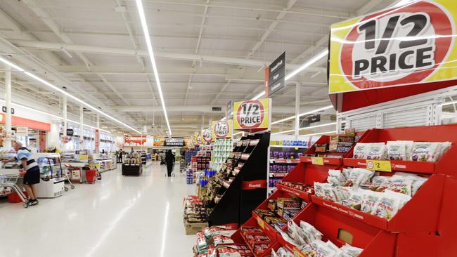 Analysts are warning that Coles is on the ropes.