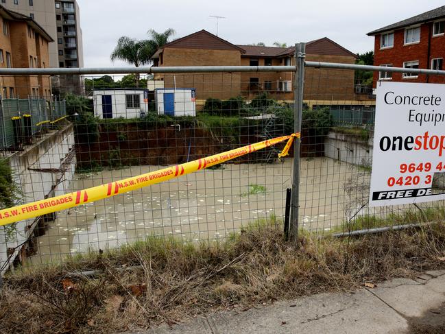 Sink hole in Harris Park with buildings indanger of collapsing.