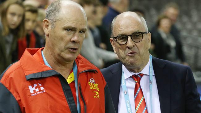 Gold Coast Suns coach Rodney Eade chats to Tony Cochrane. Picture: Michael Klein