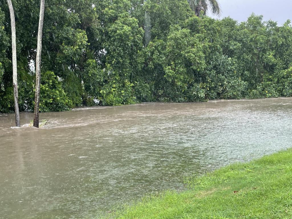 Mackay weather. Fast flowing flood waters at the causeway off Willetts Rd on Tuesday, February 4, 2025. Picture: Janessa Ekert