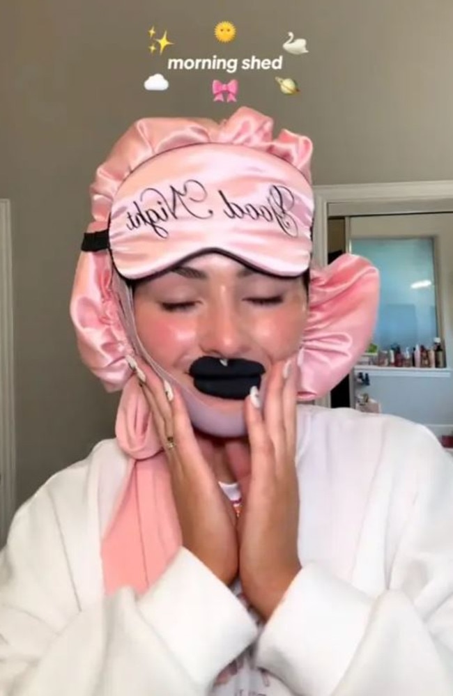 A new 'morning shed' beauty trend sees people living by the mantra that going to bed uglier means you’ll wake up hotter. Picture: TikTok/@maytexmyers