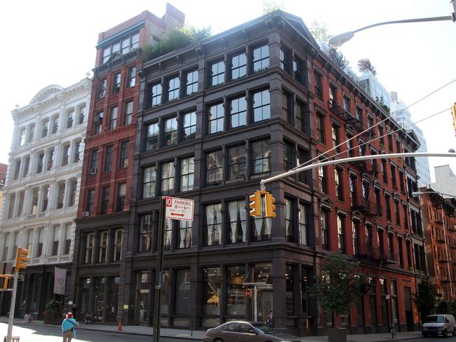 Thierry Henry’s has bought amazing $14.85 million triplex apartment — which also happens to be on the same block where Heath Ledger died.