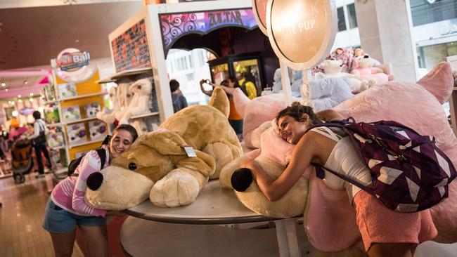 Fao schwarz large stuffed animals online