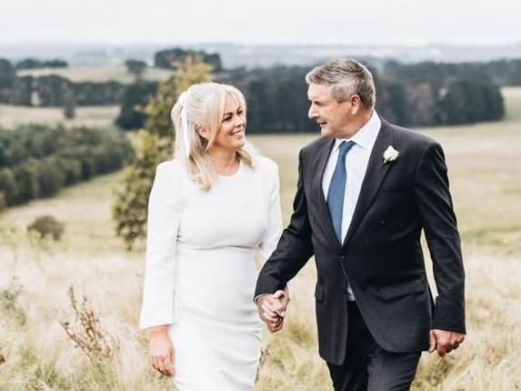 Newlyweds Samantha Armytage and Richard Lavender. Picture: Instagram/sam_armytage