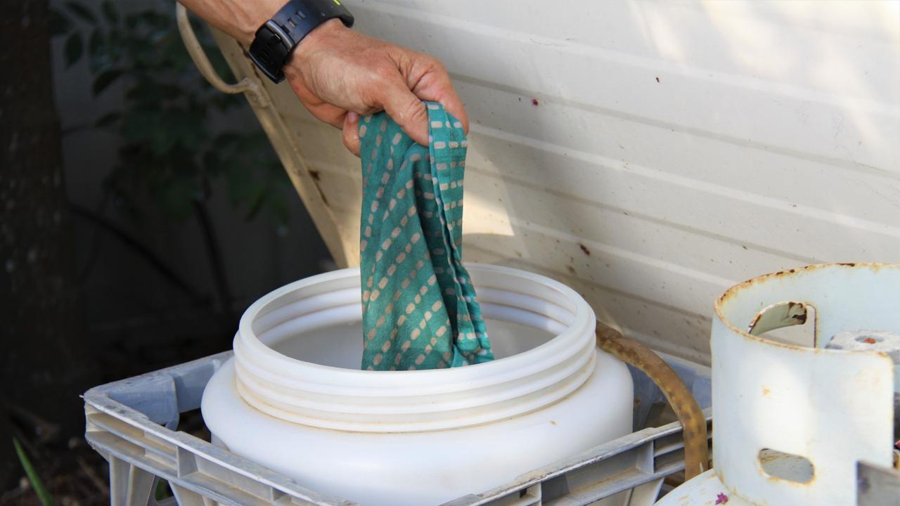 Washing Clothes in a Bucket - Cheap RV Living