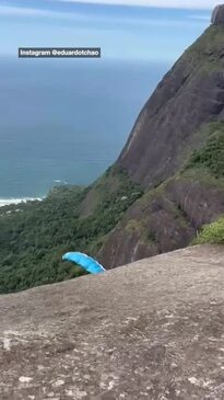 Horror moment skydiver falls to his death