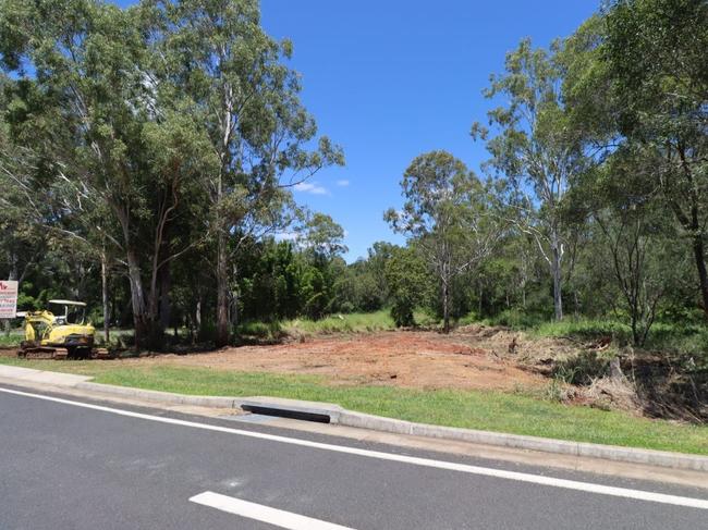 29409 Bruce Highway, Apple Tree Creek, Qld 4660.