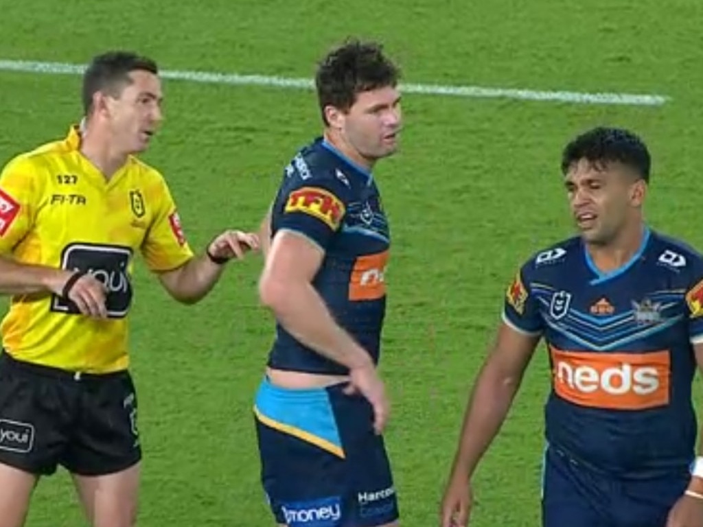 Peachey (right) reported the incident to Sutton.