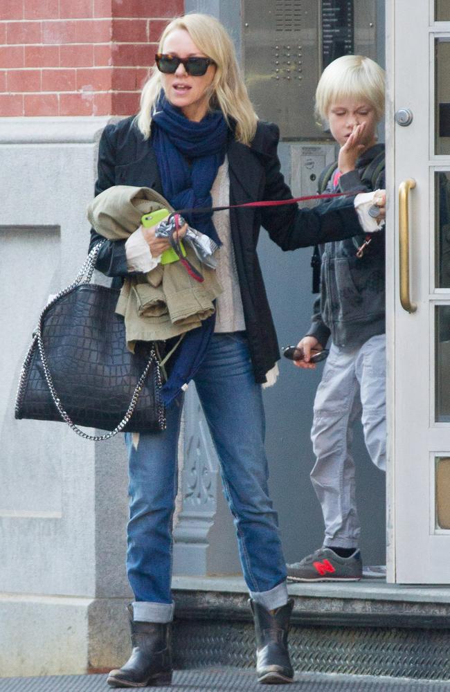 Having a moment...  Naomi Watts takes her sons to School. Picture: Snapper