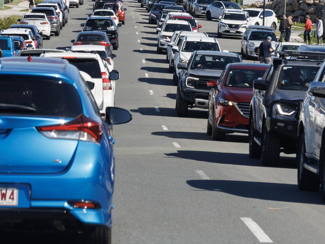 Traffic banked up to get into the Rivermaker Farmers Markets at Morningside on Sunday morning.