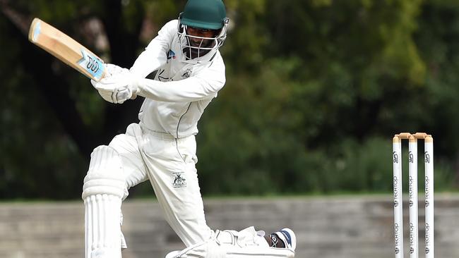 Bayswater batsman Tim Sugumar in action.