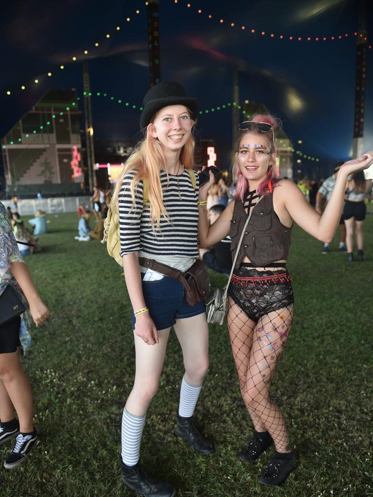 Fishnets were abundant ... as were hats at Groovin the Moo. Picture: Evan Morgan