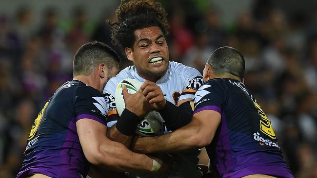 Adam Blair has signed with the Warriors.