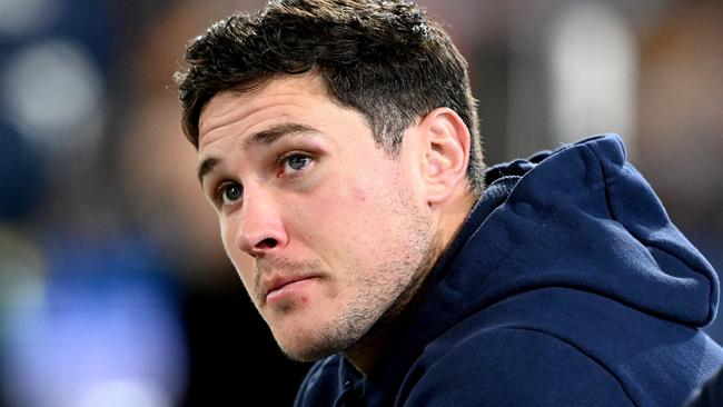 BRISBANE, AUSTRALIA - AUGUST 11: Mitchell Moses of the Eels is seen looking dejected after sustaining an injury during the round 24 NRL match between the Brisbane Broncos and Parramatta Eels at The Gabba on August 11, 2023 in Brisbane, Australia. (Photo by Bradley Kanaris/Getty Images)