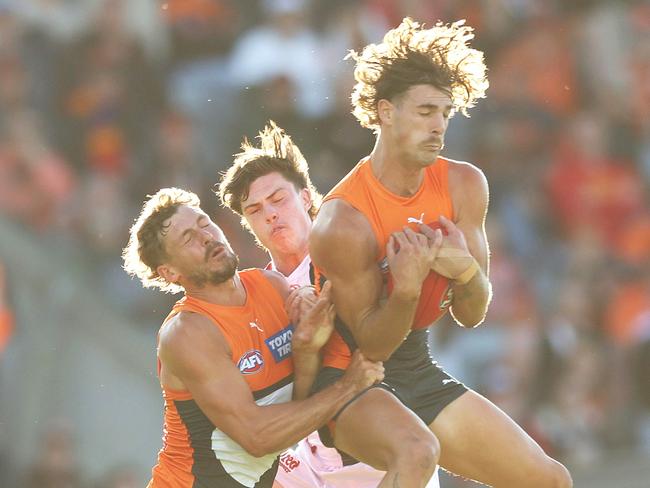 James Peatling takes the match-saving mark on Saturday afternoon. Picture: Mark Metcalfe/AFL Photos/Getty Images