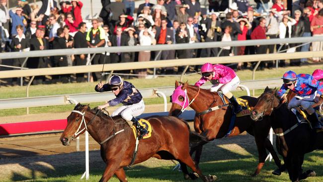 Racehorse Portland Singa winning Race 7, Ipswich Cup at Ipswich in Queensland, jockey Larry Cassidy, 19/06/04. Pic Bruce Long. Turf A/CT