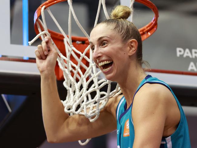 MELBOURNE, AUSTRALIA - MARCH 17: Rebecca Cole (c) of the Flyers cuts the net after winning the WNBL Championship during the game three of the WNBL Grand Final series between Southside Flyers and Perth Lynx at Melbourne Sports Centre Parkville, on March 17, 2024, in Melbourne, Australia. (Photo by Kelly Defina/Getty Images) (Photo by Kelly Defina/Getty Images) *** BESTPIX ***