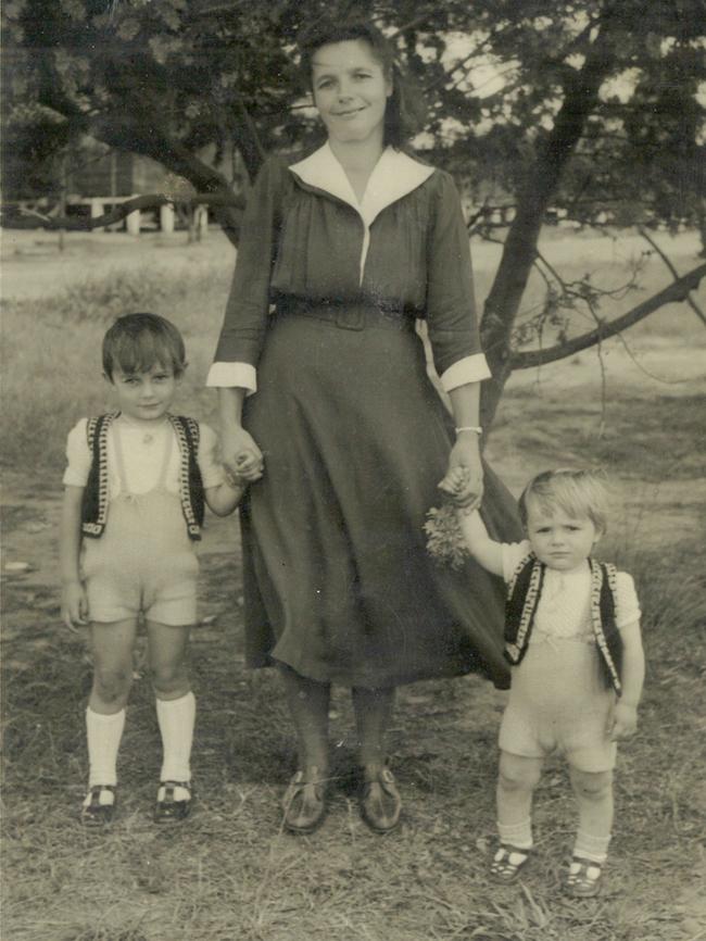 Ludwika Palaszczuk with Henry and Jack.