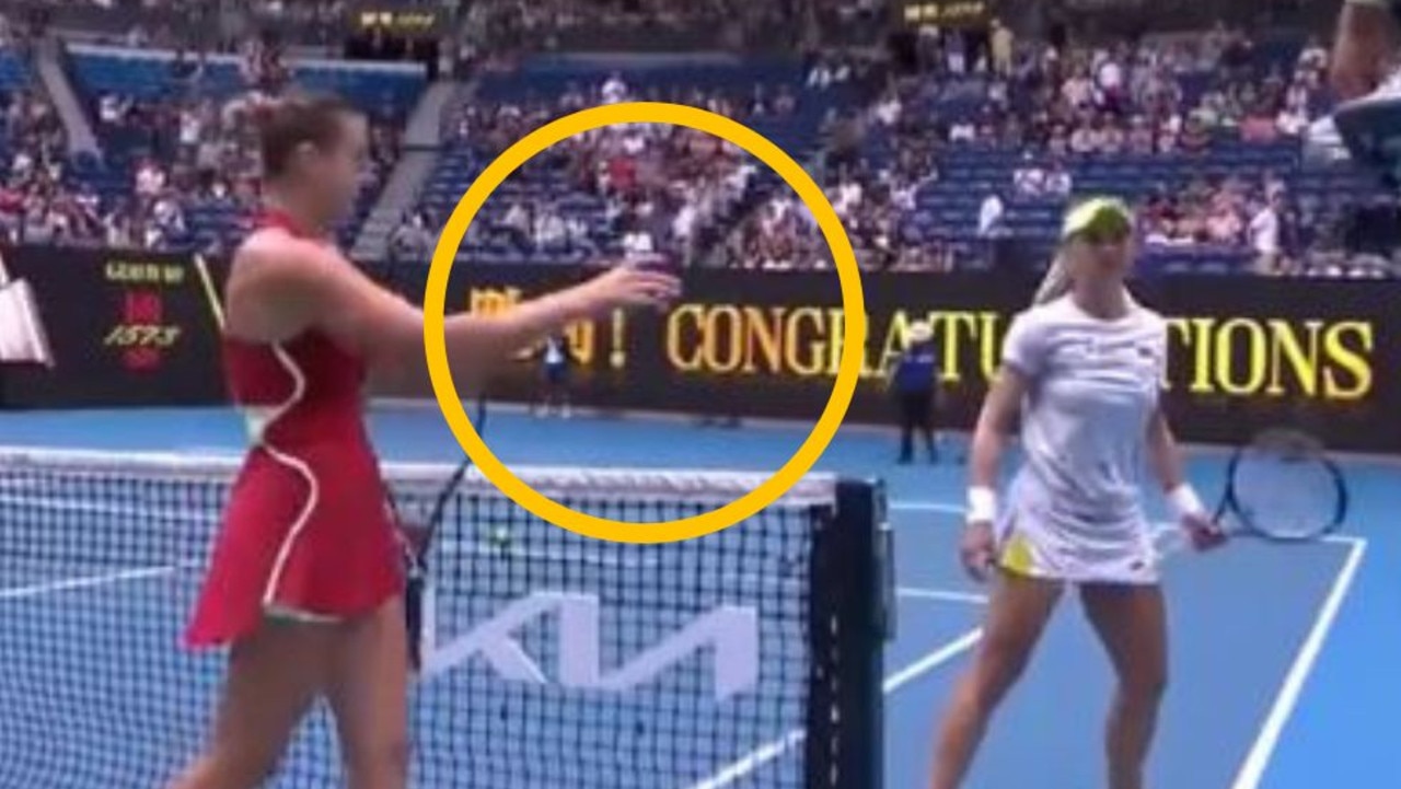 Sabalenka (left) gets snubbed by Tsurenko at Melbourne Park.