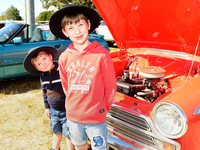 Roaring engines on show at vintage swap meet