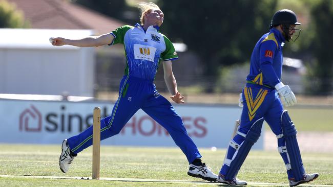 GDCA: East Sunbury bowler Nathan Dent. Picture: Stuart Milligan