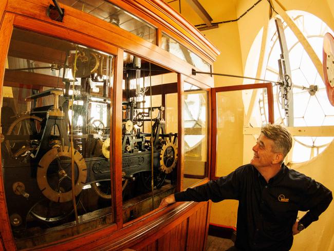 WEEKEND TELEGRAPHS, SEE PIC EDITOR BEFORE USE. Horologist Andrew Markerink is a clockmaker whoÃs job it is to manually adjust SydneyÃs old clocks for for Daylight savings. This weekend HeÃll be doing a 36 hour shift to get them all done. Pic shows Andrew working on the clock mechanism at Sydney Town Hall. 29/09/2023. Pic by Max Mason-Hubers