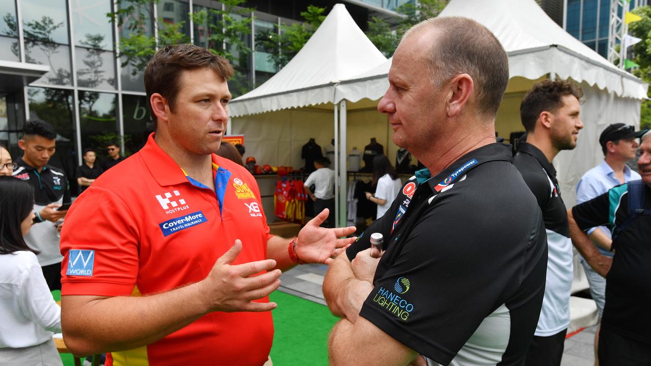 Stuart Dew and Hinkley in 2018. Picture: AAP Image/David Mariuz