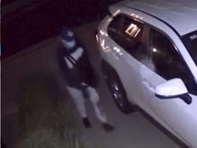 Detectives from Moreland Crime Investigation Unit are investigating an aggravated burglary and an attempted aggravated burglary which occurred in Coburg