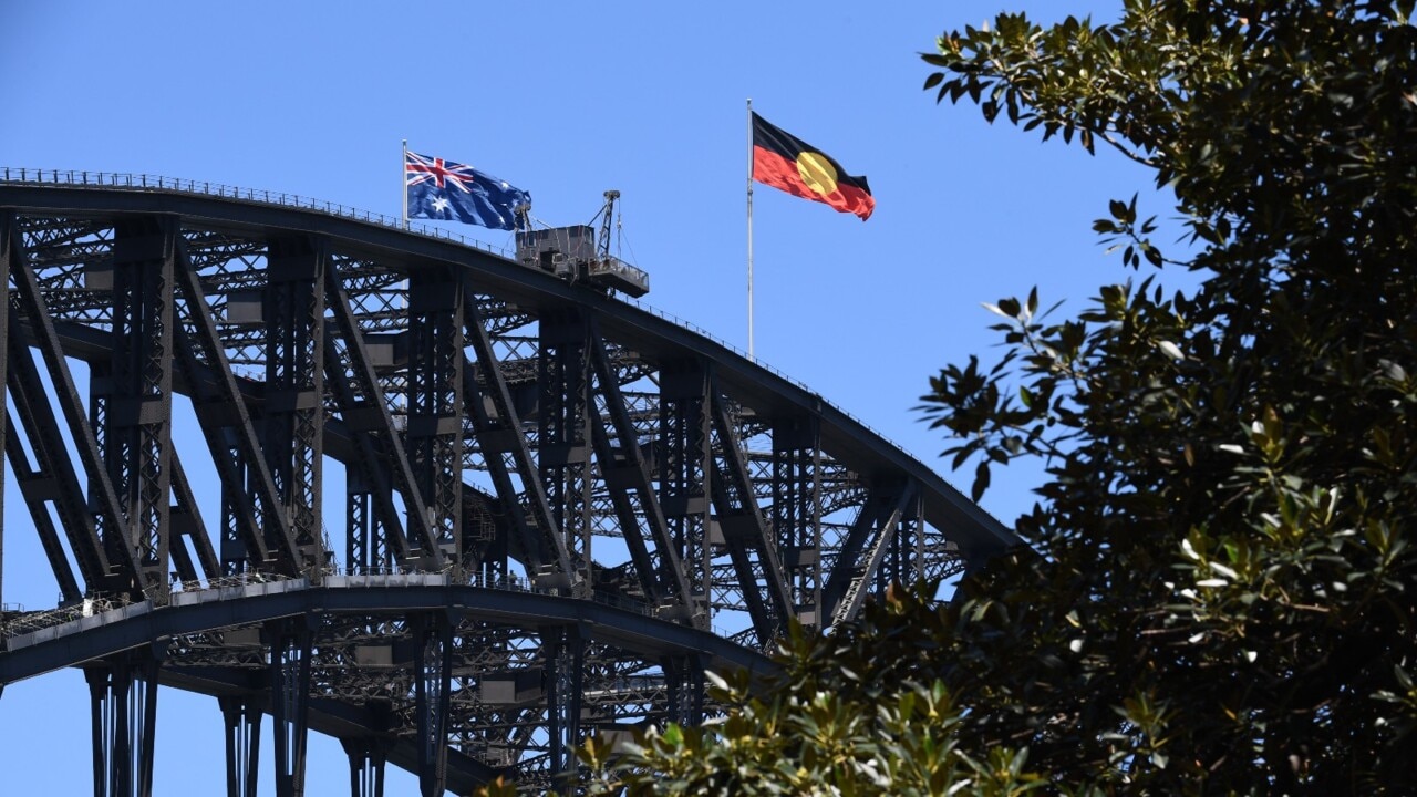 Flying Aboriginal flag on Harbour Bridge a 'symbol of recognition': Murray