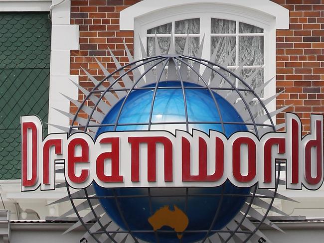 GOLD COAST, AUSTRALIA - OCTOBER 28:  The Australian flag at half mast above the entrance at Dreamworld on October 28, 2016 in Gold Coast, Australia. Four people were killed following an accident on the Thunder Rapids ride on Tuesday, 25 October. Dreamworld's operators cancelled plans to re-open the theme park for a memorial service on Friday following police advice.  (Photo by Tertius Pickard/Getty Images)