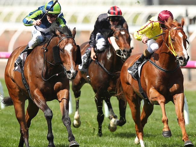 Keen Array (left) proves too strong in the Gilgai Stakes. Picture: Getty Images