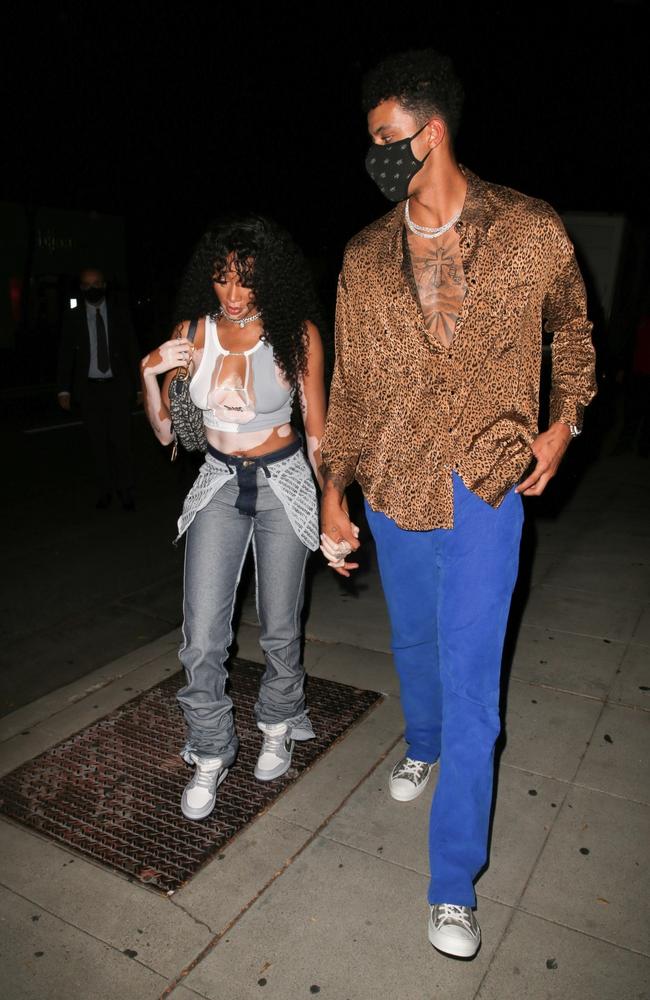 The couple were attending a dinner celebrating the Lakers championship. Picture: ShotbyNYP/Backgrid