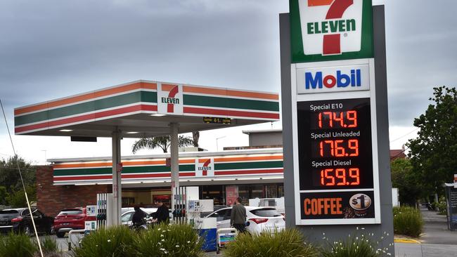 Melbourne and Adelaide residents are seeing low prices at the bowser. Picture: NCA NewsWire / Nicki Connolly