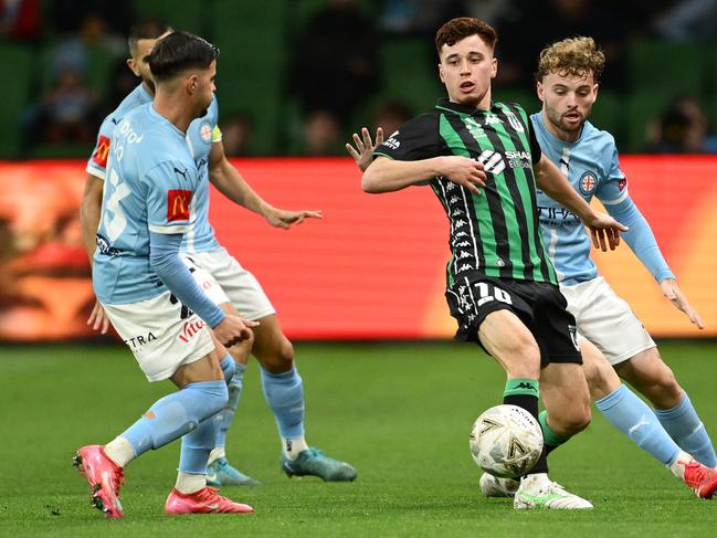 Western United’s Matthew Grimaldi in heavy traffic. Picture: Getty Images